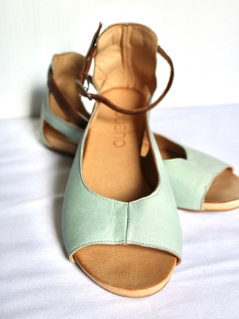 Bueno Leather Sandals Mint Green Brown Ankle Strap Open Toe Women's Size 36 - Picture 1 of 9